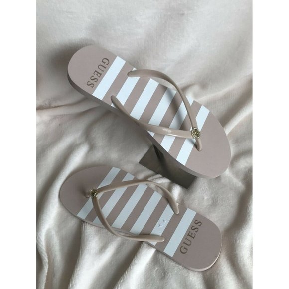 Women’s Sandals Size 10 Guess WG LENT13-C Light Pink strips Style Flip Flops - Picture 3 of 10